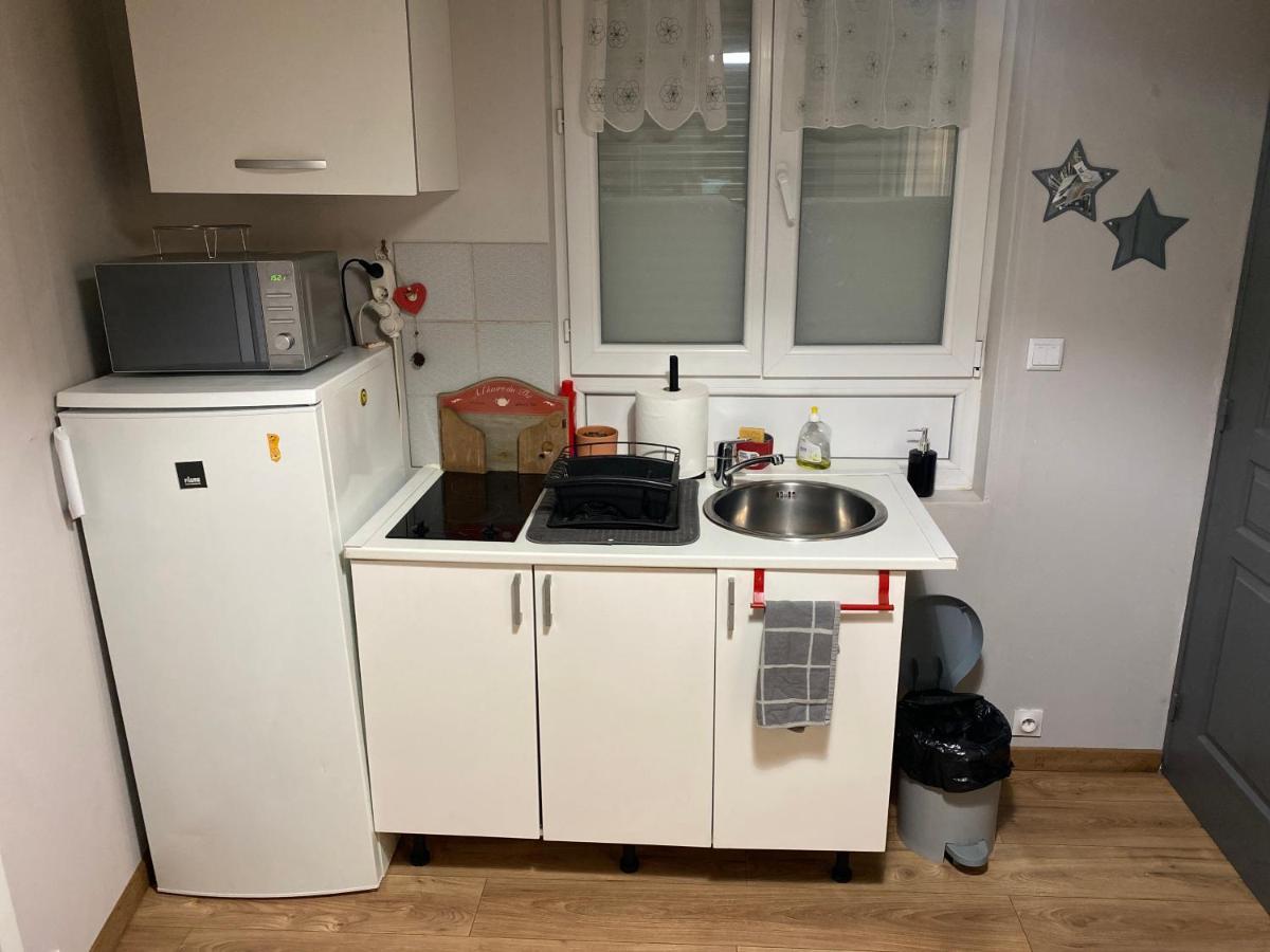 Sympathique Logement En Rez-De-Chausse, De 21M 2 Бове Экстерьер фото